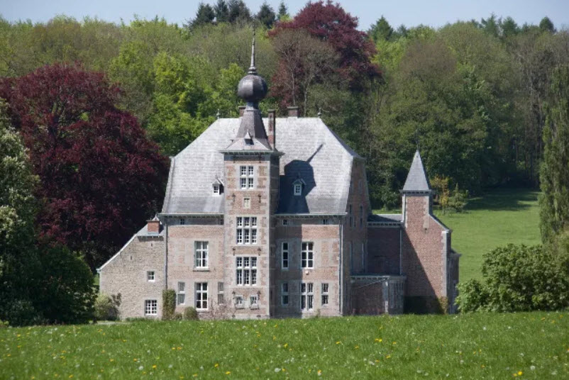 Le Château d'Ouhar, Belgium